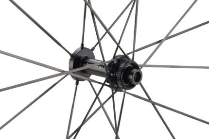 newmen advanced sl x.r.25 vonoa 700c cl microspline gravel laufradsatz